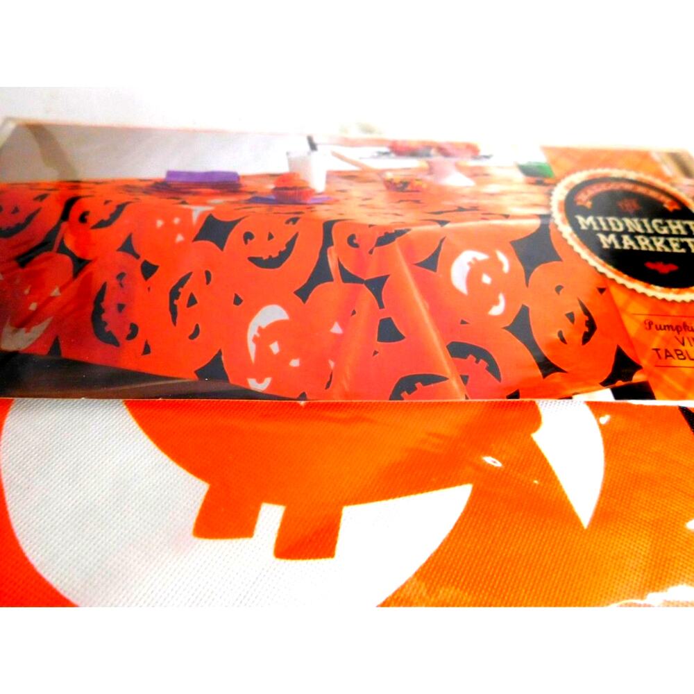 Midnight Market Halloween Vinyl Tablecloth 70" Round Pumpkins New - Picture 2 of 6